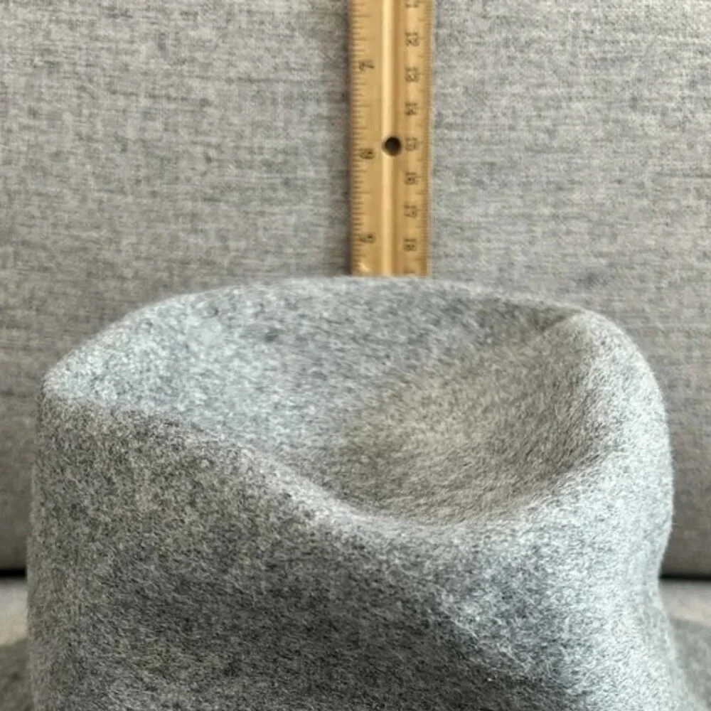 NOS Vintage Saks Fifth Avenue ASTRE Ladies Bucket Wool Hat - Grey